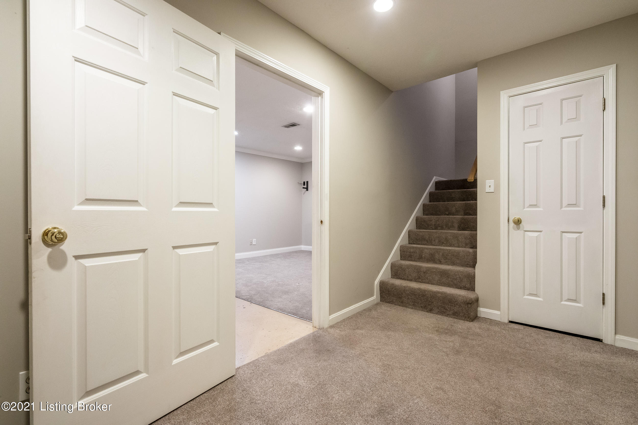 3018 Sprowl Road Louisville, KY 40299 - Photo 39 of 48 3018 Sprowl Road-42