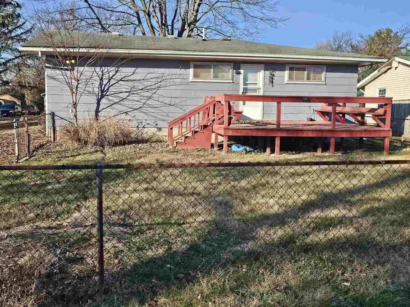 302 Marteeny Street Mount Vernon, IL 62864 - Photo 4 of 15 a view of a house with a yard