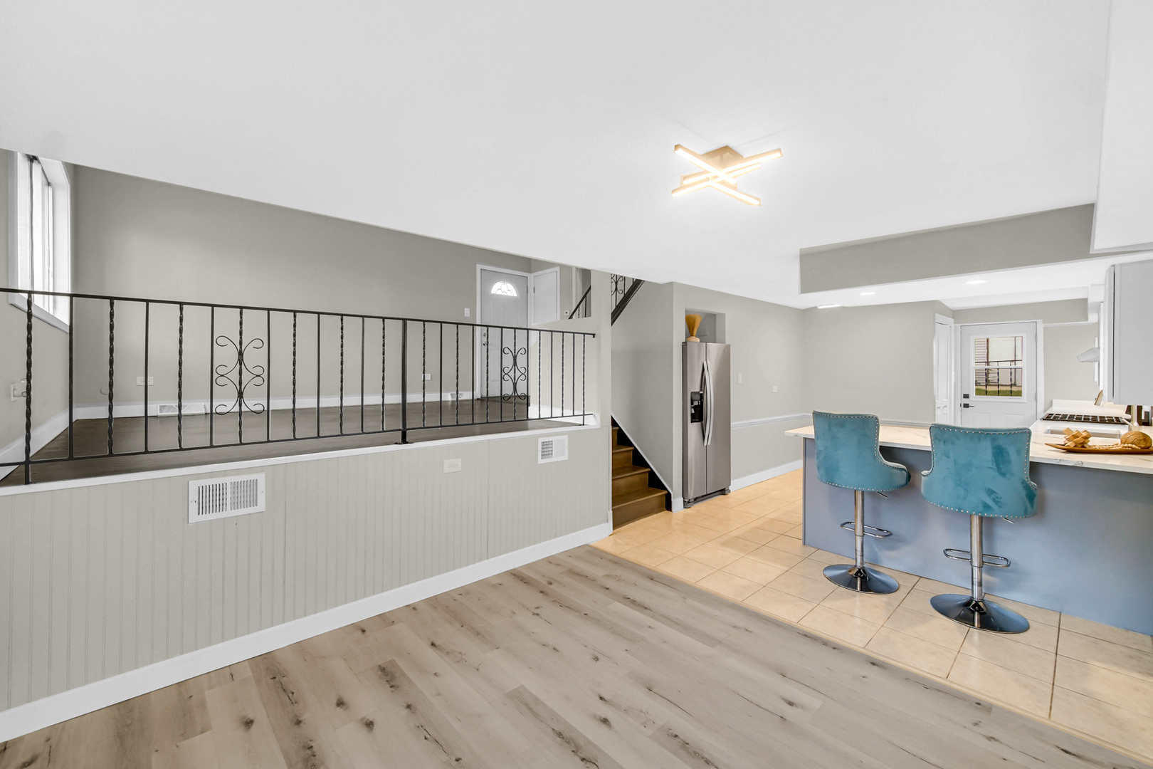 14501 Tripp Avenue Midlothian, IL 60445 - Photo 7 of 19 a living room with furniture window and wooden floor