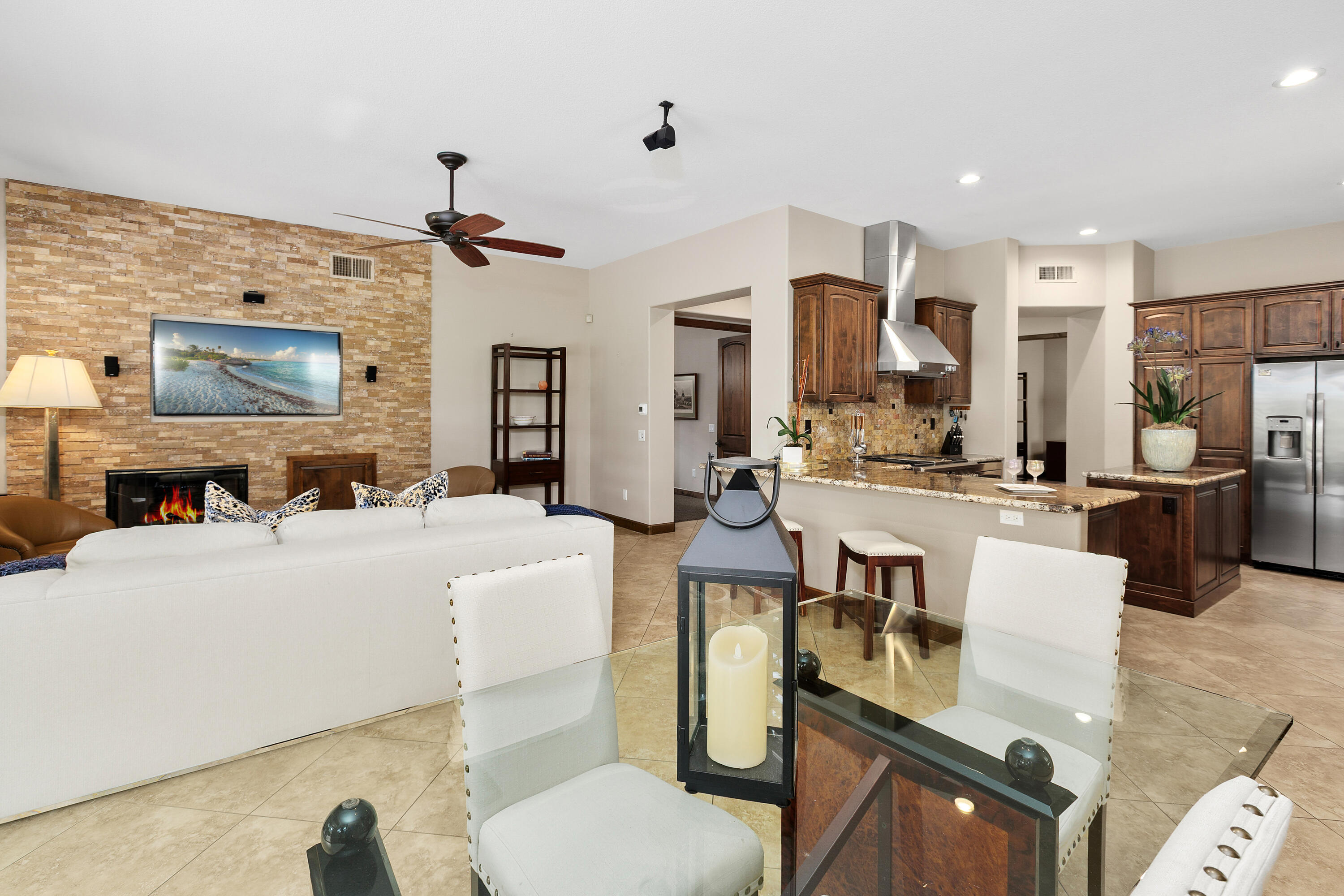 207 North Kavenish Drive Rancho Mirage, CA 92270 - Photo 11 of 41 17_11965587_185369_185369-EI-113-fire