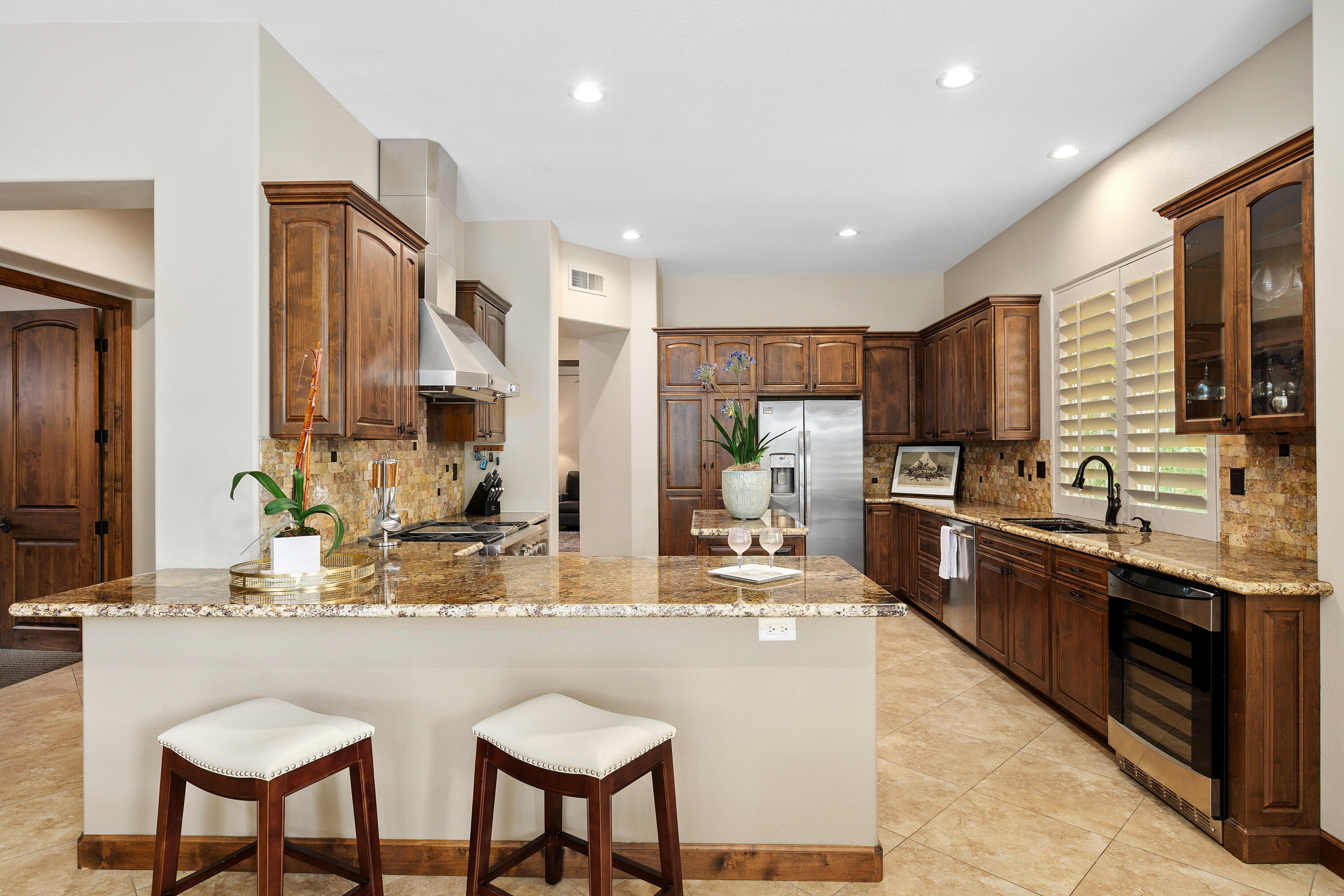 207 North Kavenish Drive Rancho Mirage, CA 92270 - Photo 12 of 41 18_11965589_185369_185369-EI-114