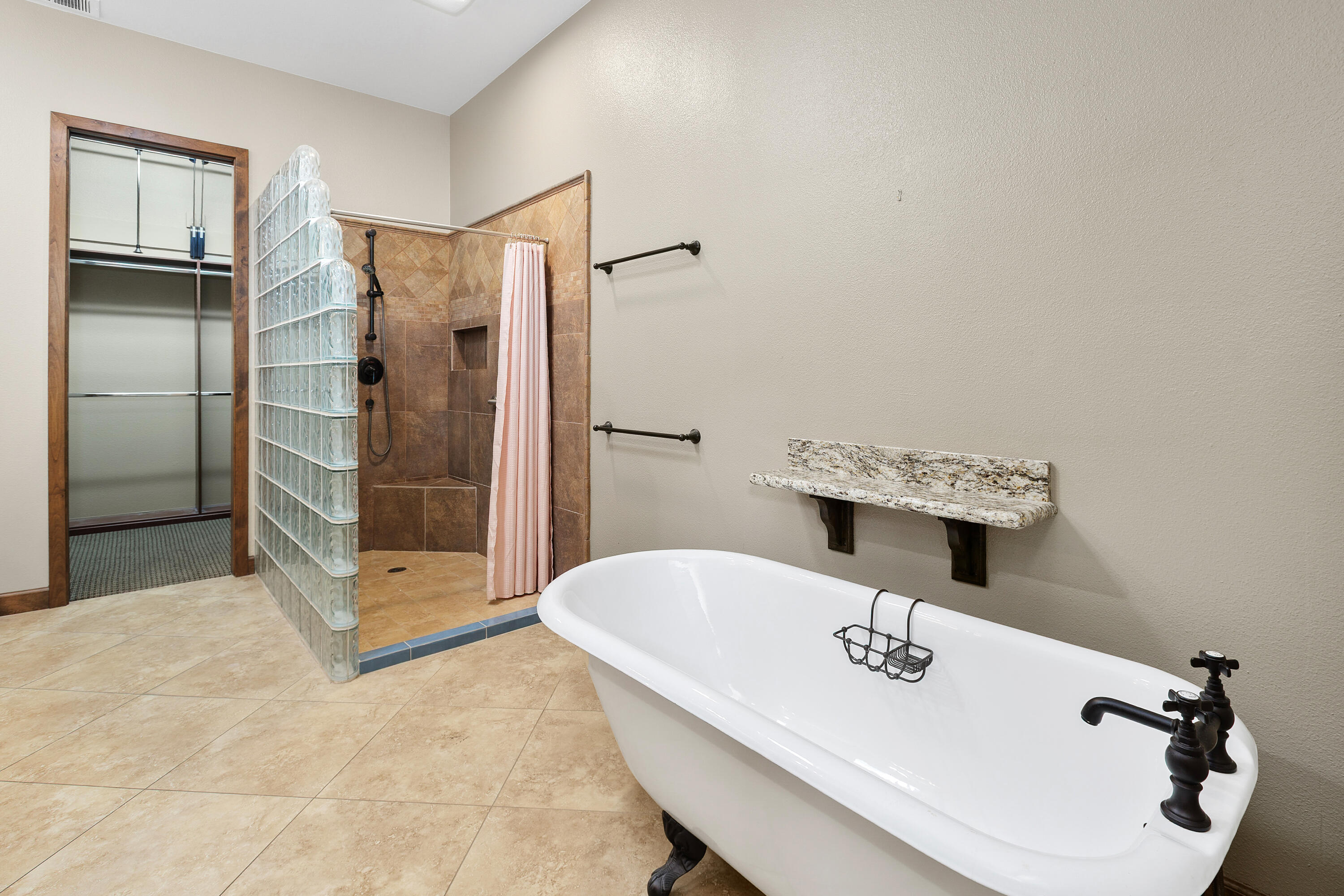 207 North Kavenish Drive Rancho Mirage, CA 92270 - Photo 27 of 41 33_11965604_185369_185369-EI-129