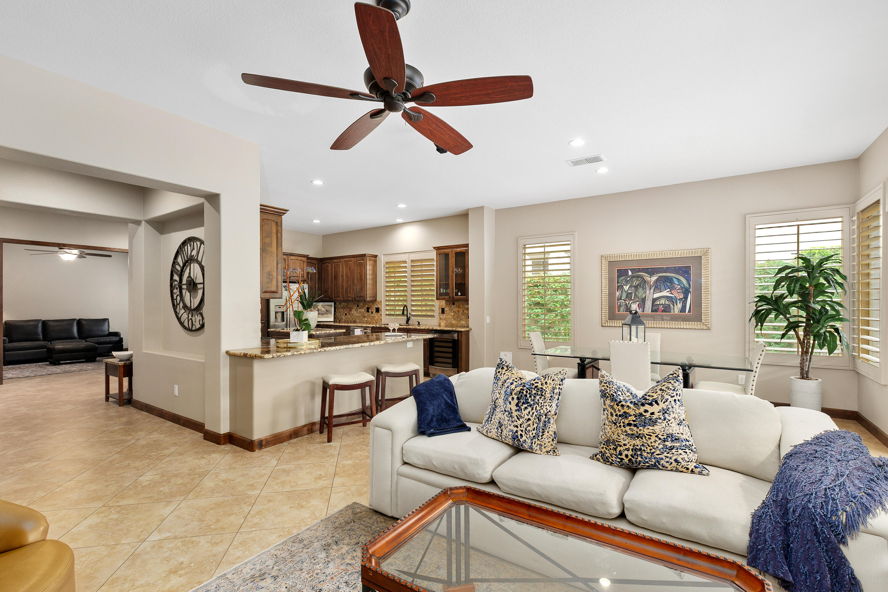 207 North Kavenish Drive Rancho Mirage, CA 92270 - Photo 8 of 41 10_11965585_185369_185369-EI-111