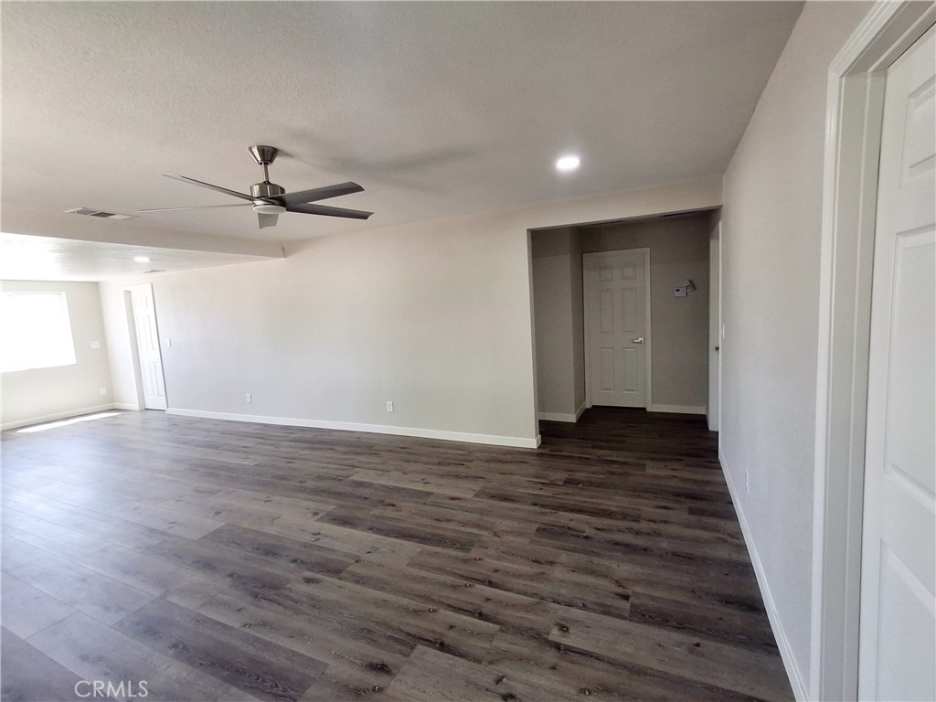 6906 Phelan Road Phelan, CA 92371 - Photo 5 of 11