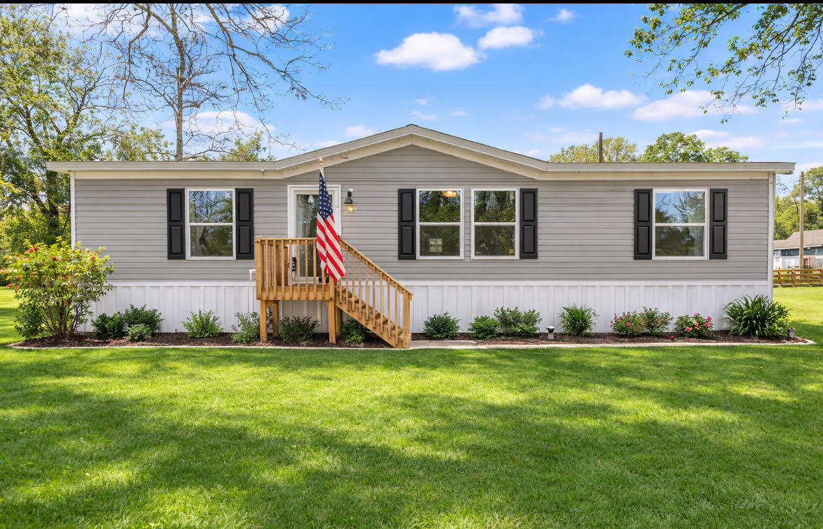 220 Green Street Santee, SC 29142 - Photo 1 of 39
