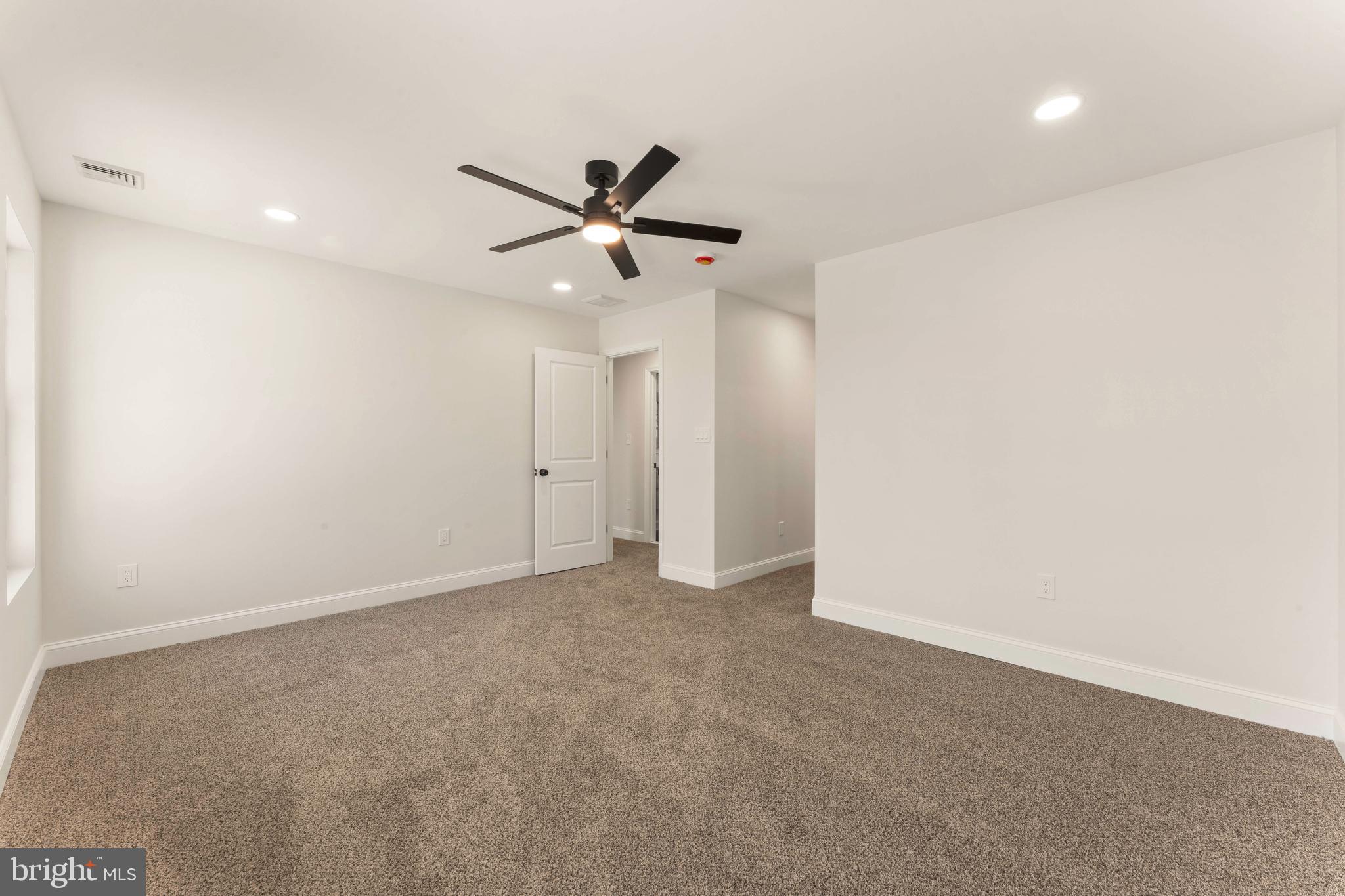 12 Geranium Road Levittown, PA 19057 - Photo 23 of 38