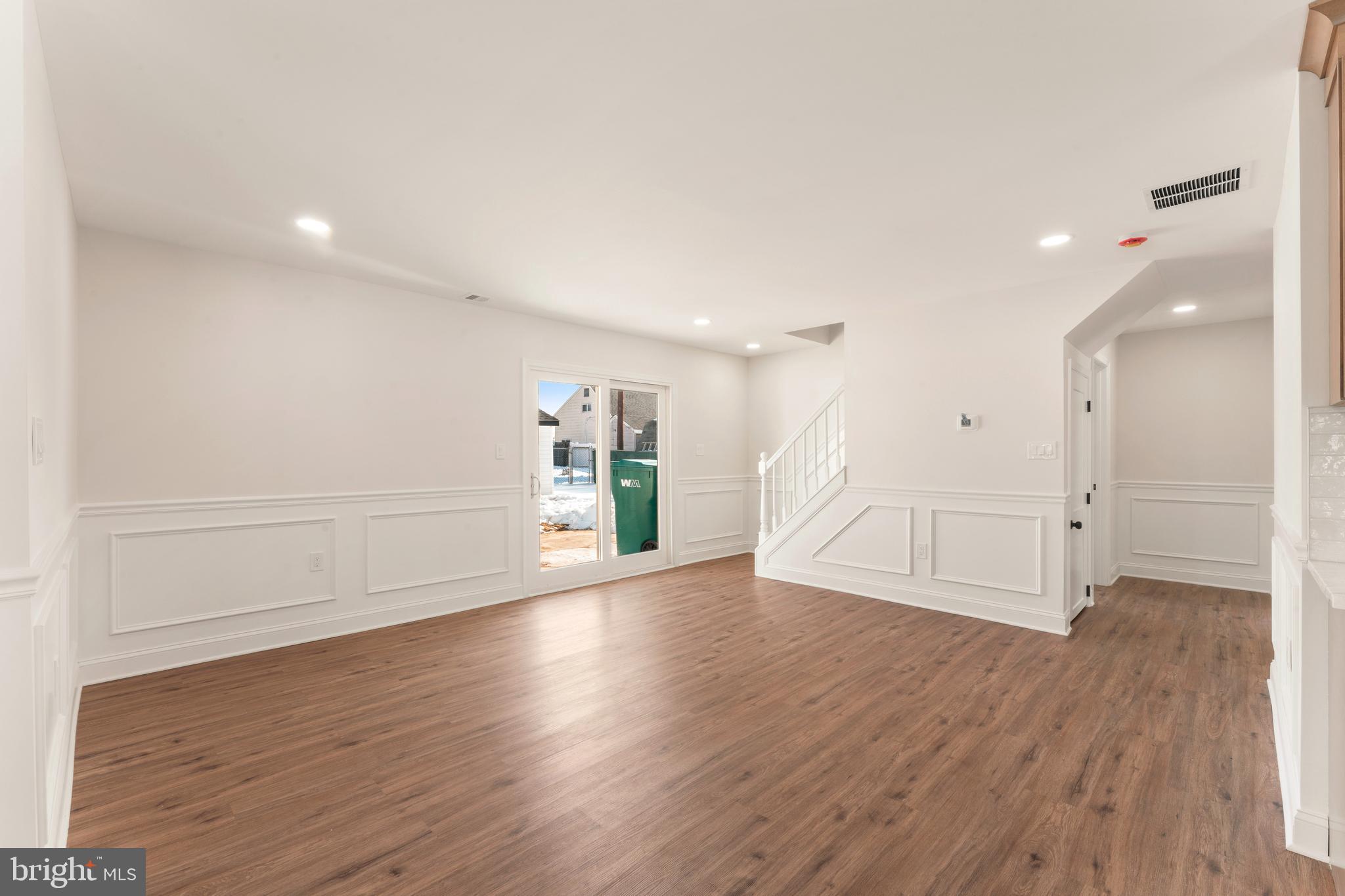 12 Geranium Road Levittown, PA 19057 - Photo 5 of 38