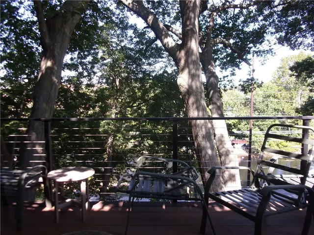 $1,950 | 27 West Park Place, Unit 2F, Woonsocket, RI 02895