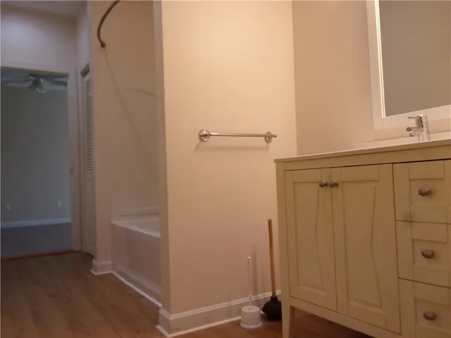 $1,950 | 27 West Park Place, Unit 2F, Woonsocket, RI 02895