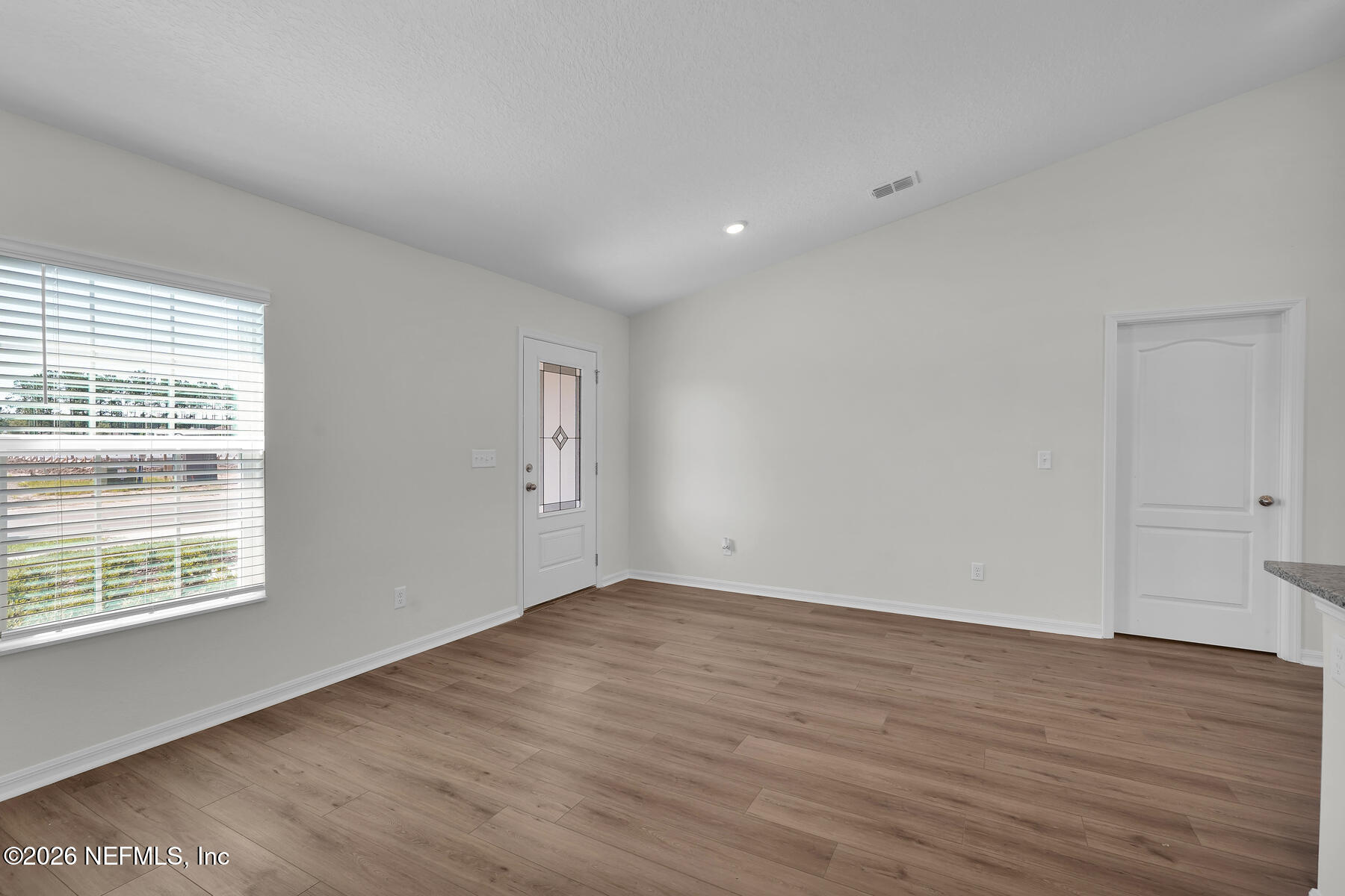 6912 Myrtle Oak Road Jacksonville, FL 32219 - Photo 3 of 19 Florida_St. Martin_L_004