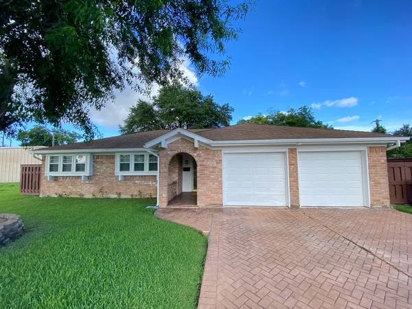 $216,750 | 1414 Howell Avenue, La Marque, TX 77568