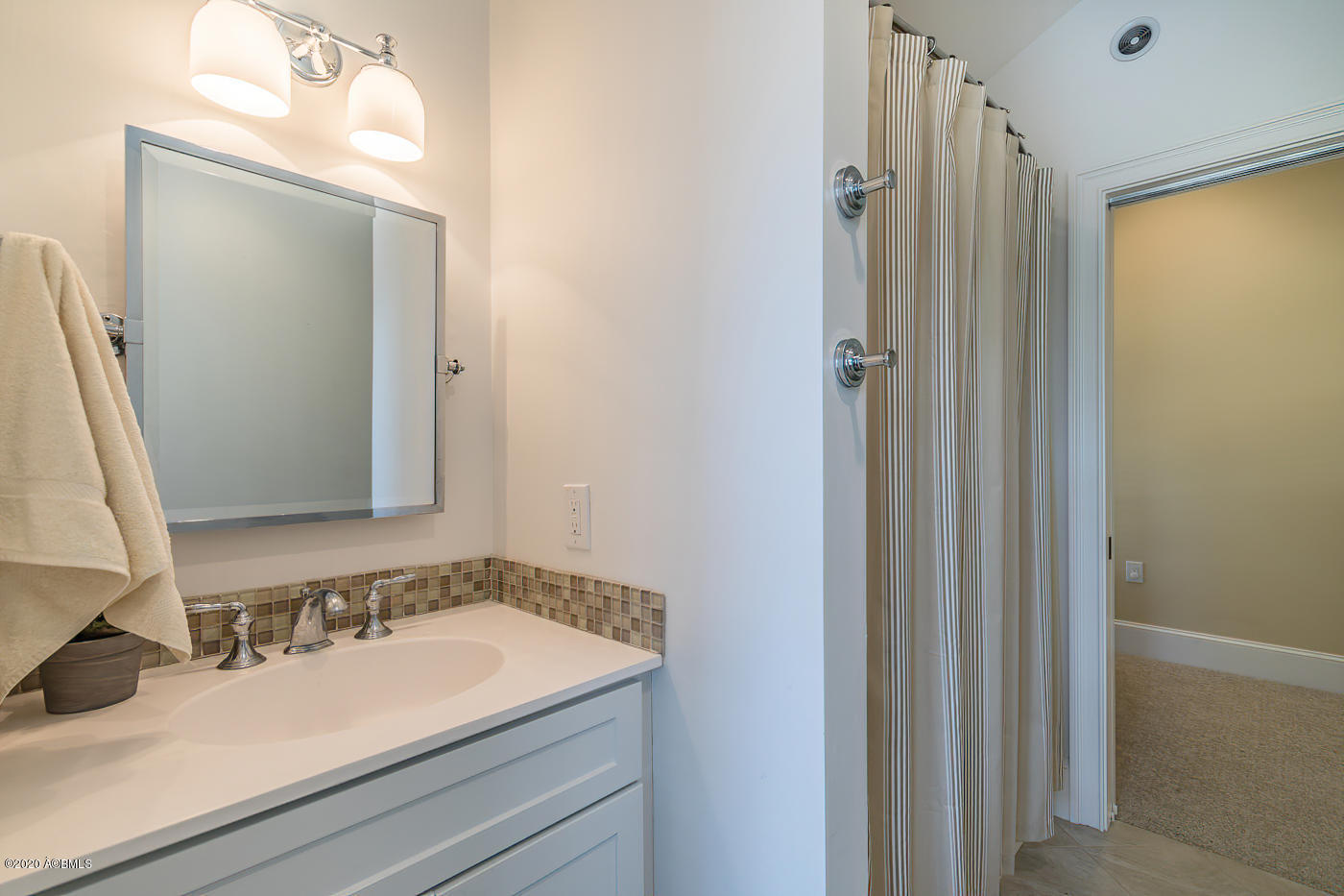 823 North Reeve Road St. Helena Island, SC 29920 - Photo 32 of 46 38 Upstairs bath