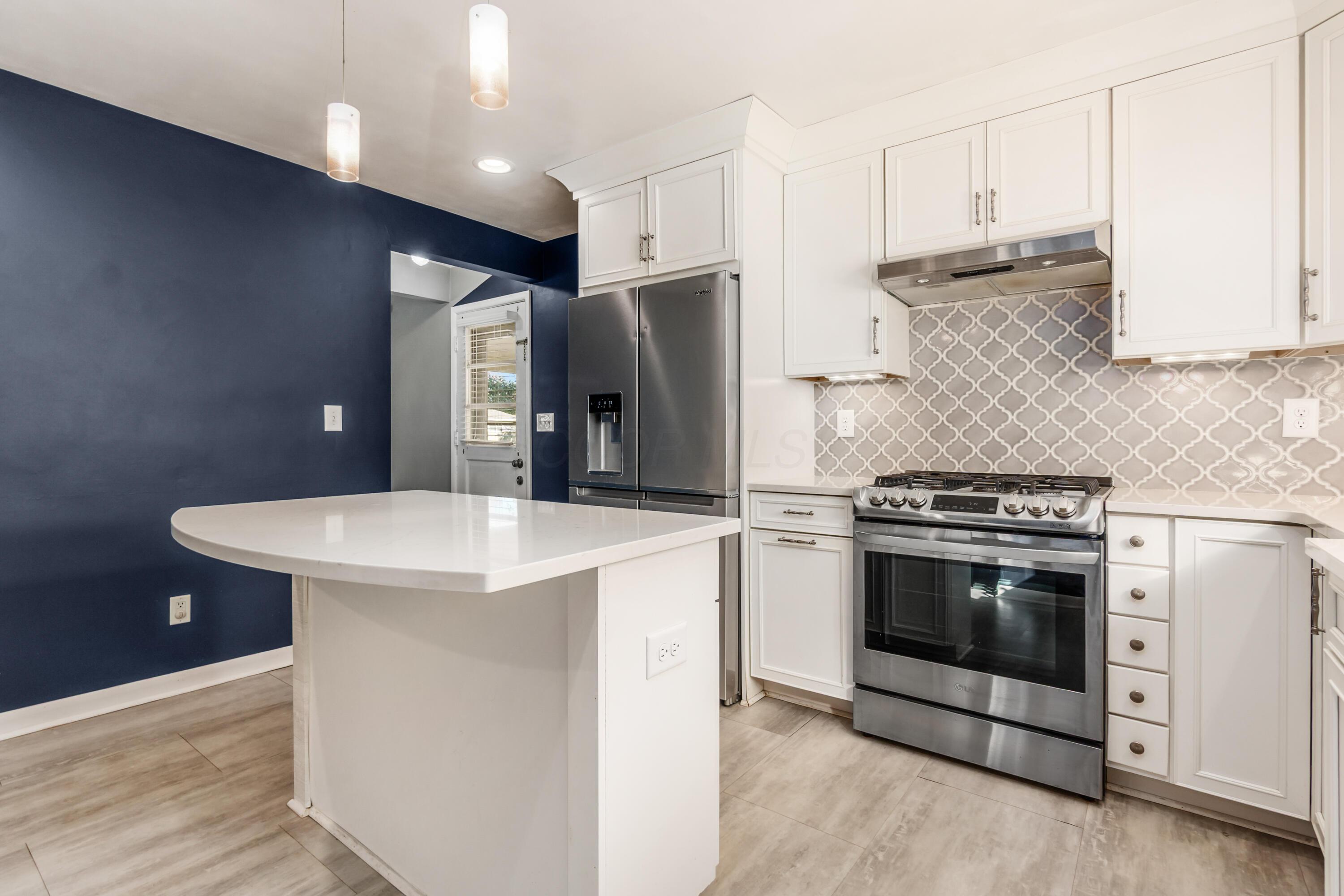 2745 Cranford Road Columbus, OH 43221 - Photo 13 of 42 Kitchen