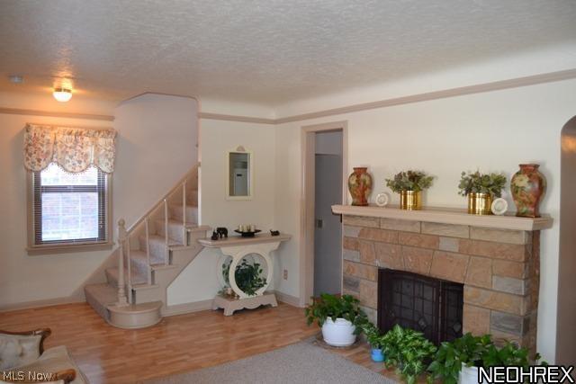 3546 St Albans Road Cleveland Heights, OH 44121 - Photo 4 of 24 LIVING ROOM