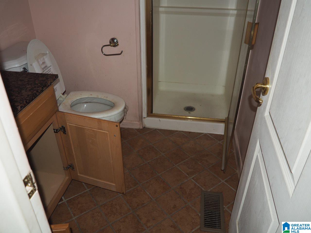 4690 Elfreth Johnson Road Birmingham, AL 35215 - Photo 7 of 10