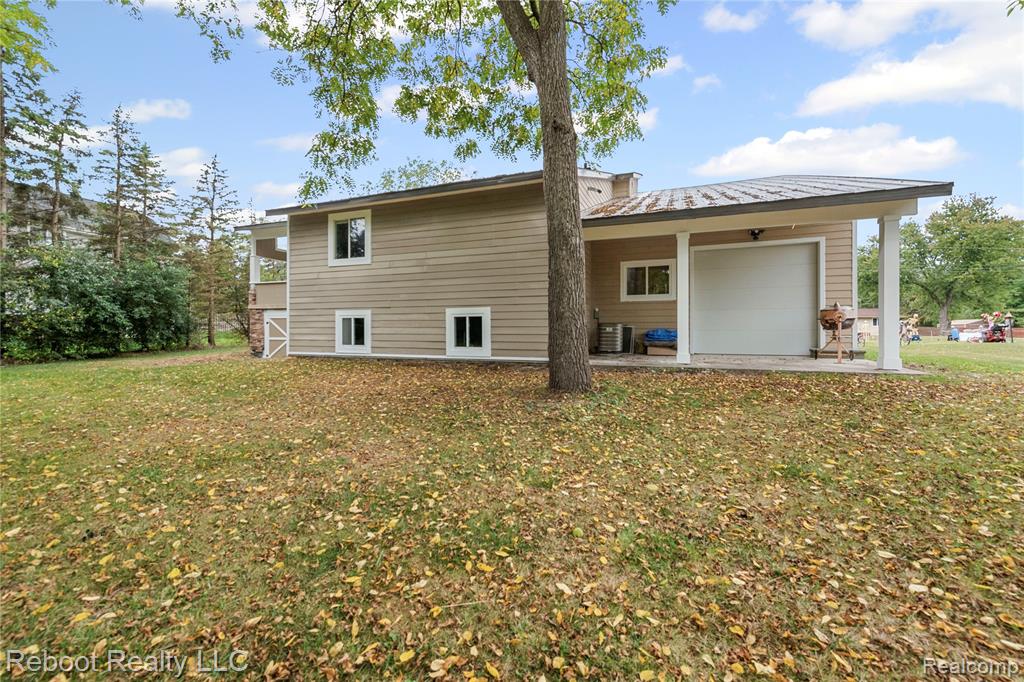5322 Clintonville Road Clarkston, MI 48346 - Photo 26 of 30 Gallery Image 26