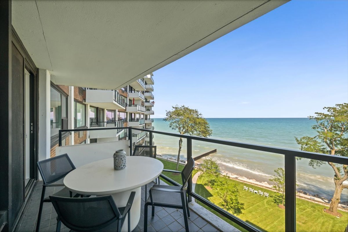 1630 Sheridan Road, Unit 5G Wilmette, IL 60091 - Photo 9 of 23 Gallery Image 9