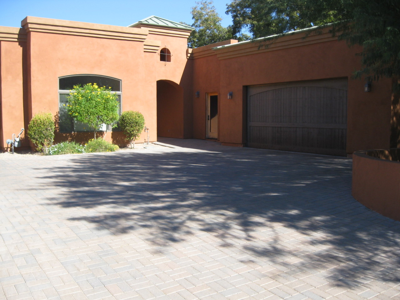 712 East Ocotillo Road Phoenix, AZ 85014 - Photo 1 of 2 FRONT