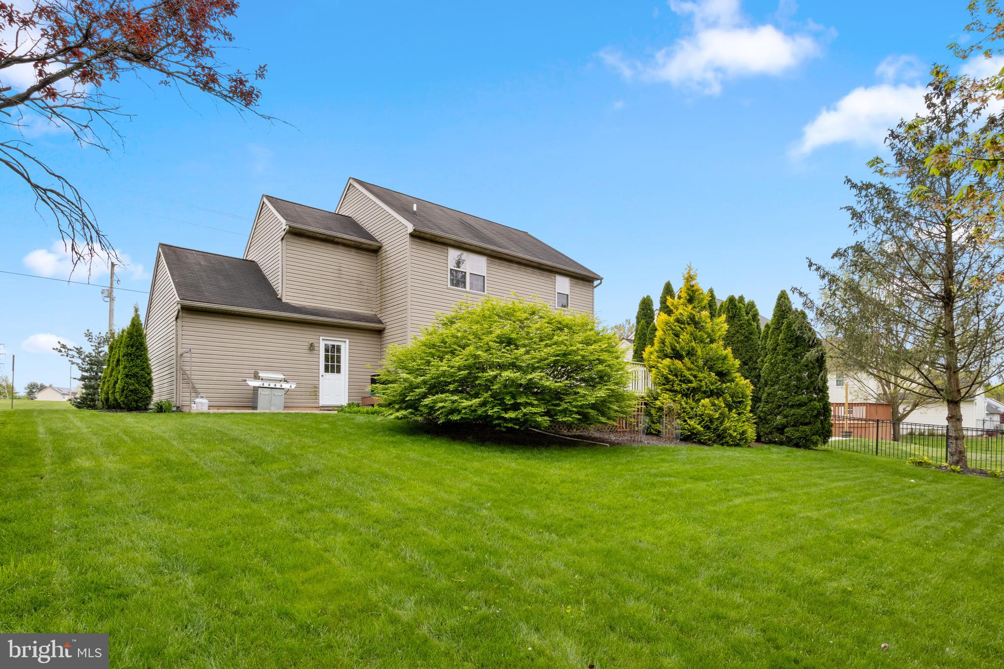 3288 Raintree Road York, PA 17404 - Photo 38 of 52 Gallery Image 38