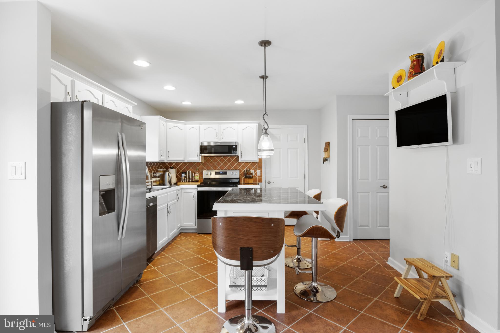 3288 Raintree Road York, PA 17404 - Photo 10 of 52 Gallery Image 10