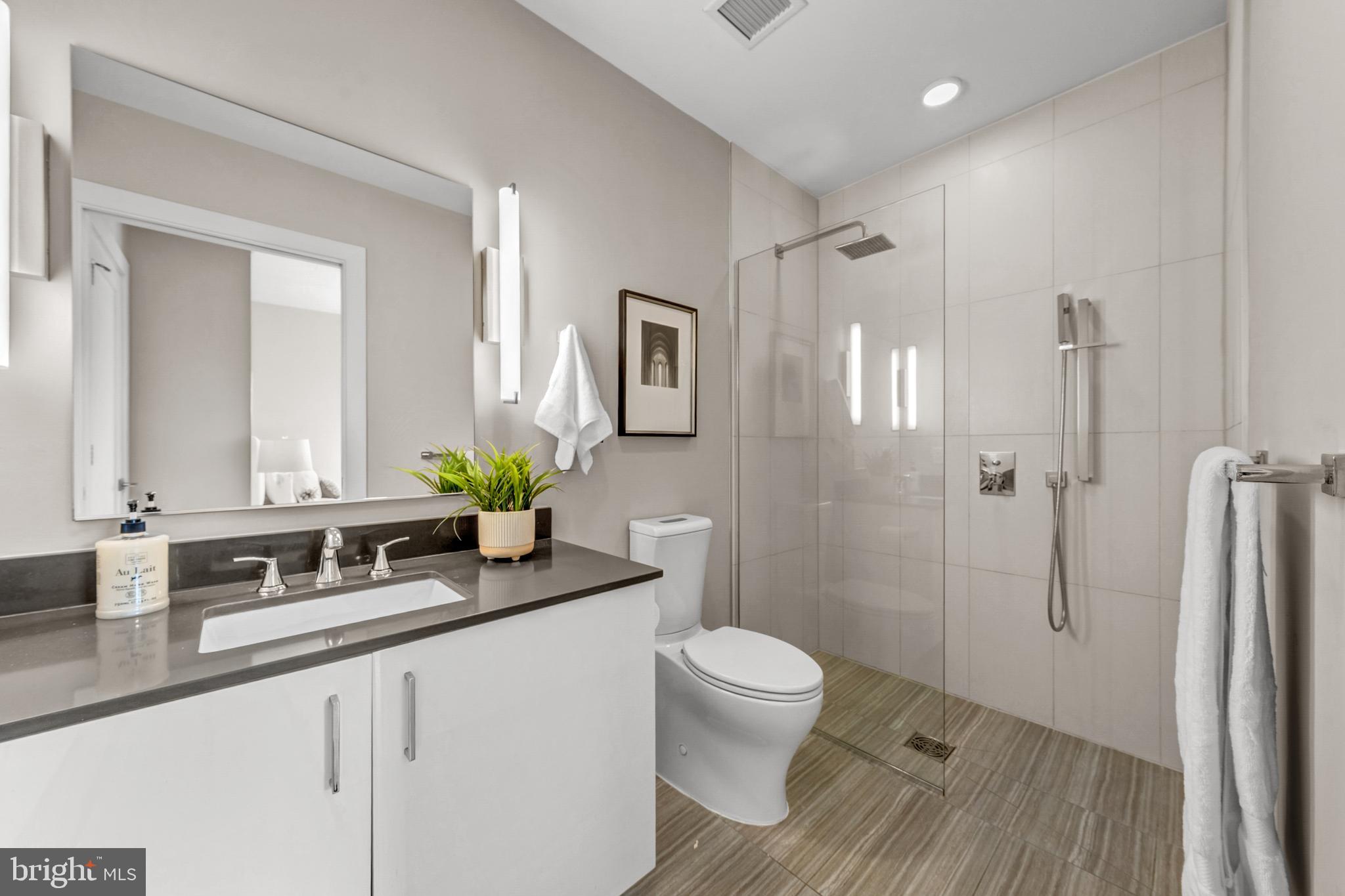 88 V Street Southwest, Unit 808 Washington, DC 20024 - Photo 46 of 66 Ensuite Bath