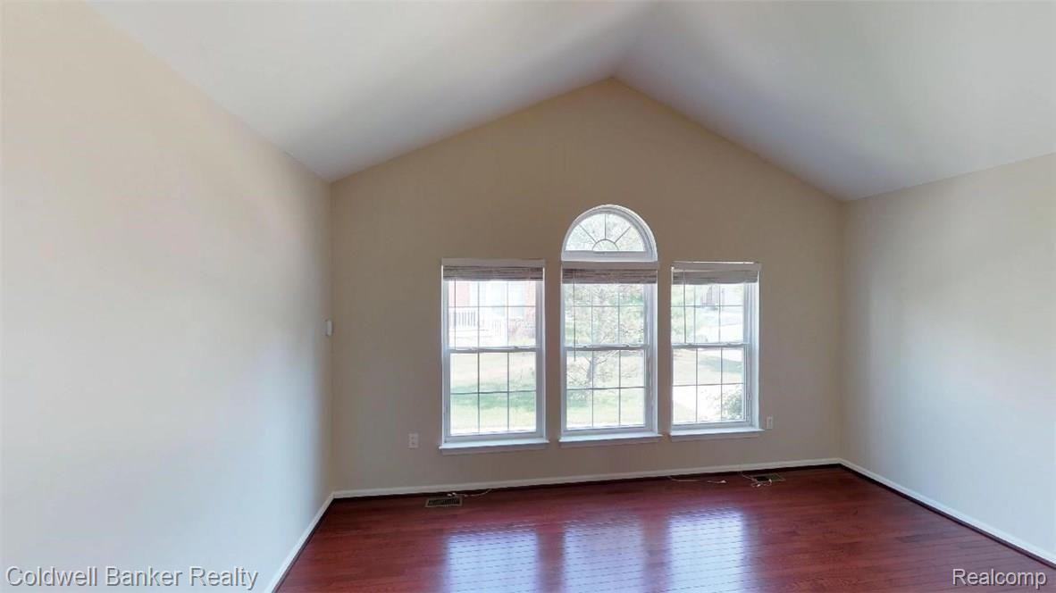 49036 Hawksburry Road, Unit 1115 Canton, MI 48188 - Photo 10 of 20 FJbjmcusnnW - 07.14