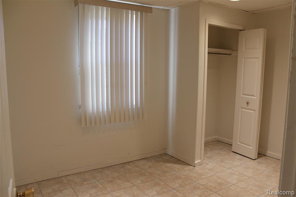 43267 Utica Road Sterling Heights, MI 48314 - Photo 10 of 19