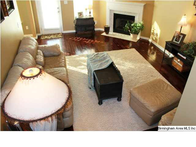 924 Waterford Trail Calera, AL 35040 - Photo 2 of 32