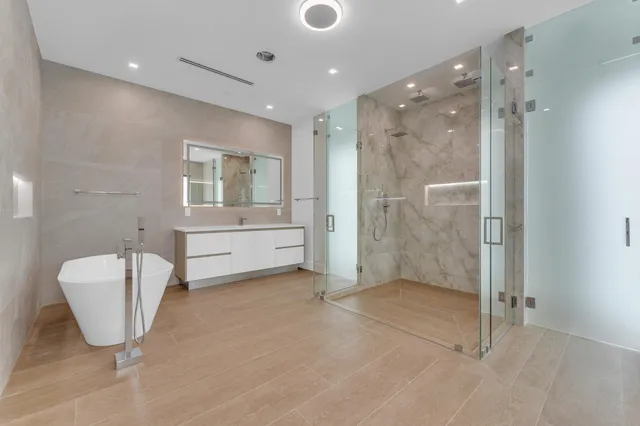 $5,495,000 | 913 Denery Lane, Delray Beach, FL 33483