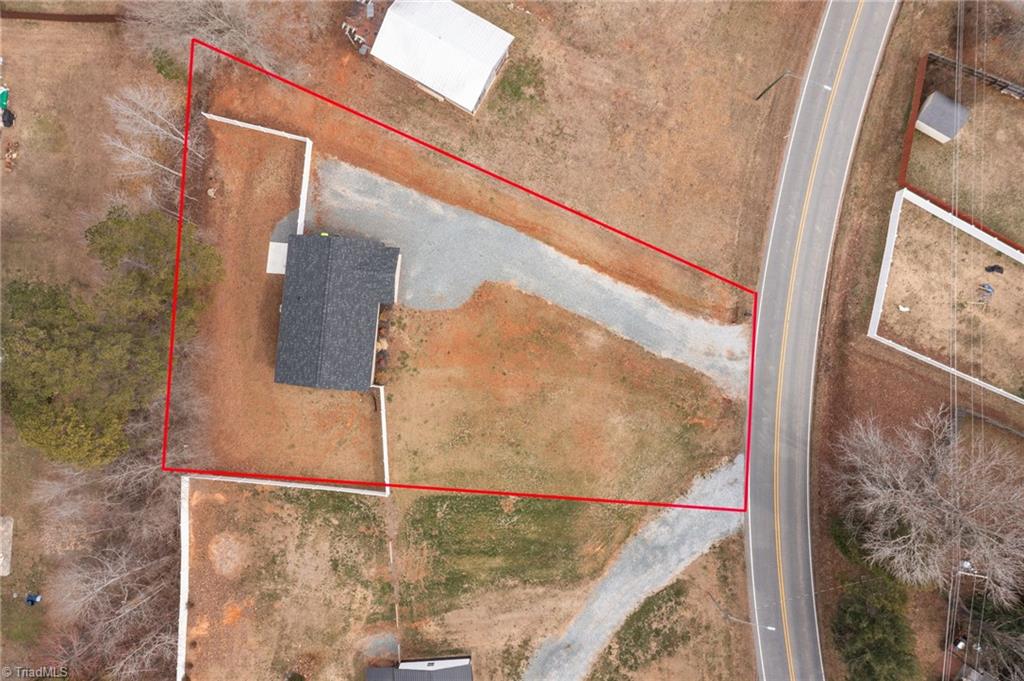 2069 Darwick Road Winston-Salem, NC 27127 - Photo 32 of 38