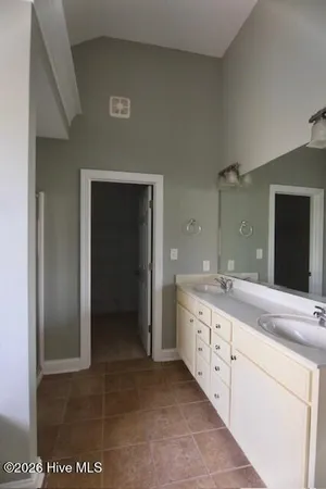 $2,600 | 1013 Trinity Drive, Greenville, NC 27834