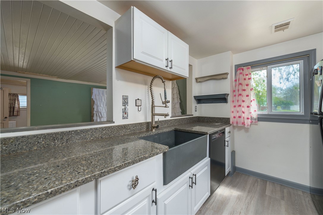 258 Vineyard Road Avon Lake, OH 44012 - Photo 19 of 50