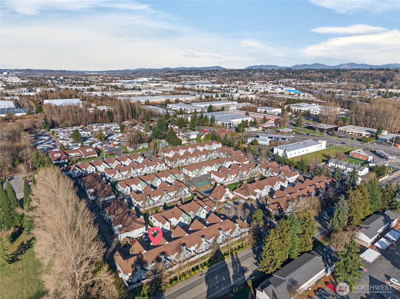 6615 South 239th Place, Unit R109 Kent, WA 98032 - Photo 37 of 40 a view of a city