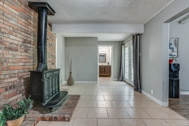 a view of a entryway door of the house