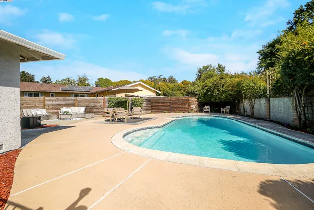 $1,139,000 | 1662 Dorchester Place, Concord, CA 94519