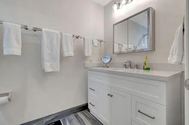 $389,500 | 1395 Northwest 23rd Lane, Delray Beach, FL 33445