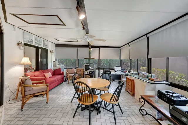 $389,500 | 1395 Northwest 23rd Lane, Delray Beach, FL 33445