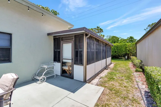 $389,500 | 1395 Northwest 23rd Lane, Delray Beach, FL 33445