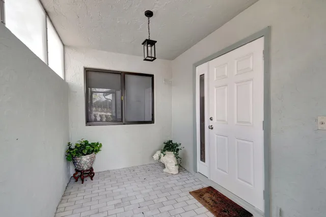 $389,500 | 1395 Northwest 23rd Lane, Delray Beach, FL 33445