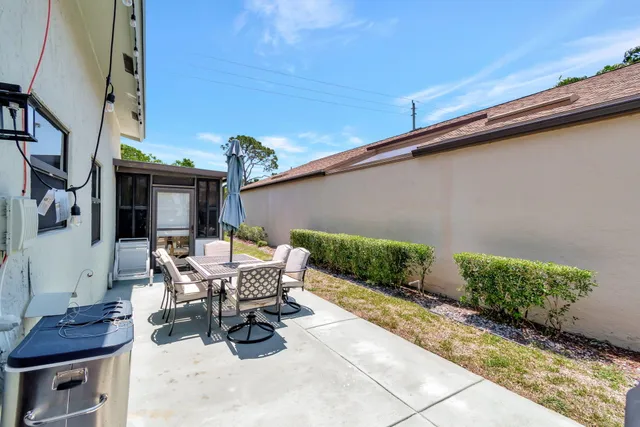 $389,500 | 1395 Northwest 23rd Lane, Delray Beach, FL 33445