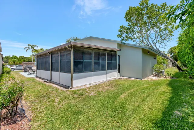 $389,500 | 1395 Northwest 23rd Lane, Delray Beach, FL 33445