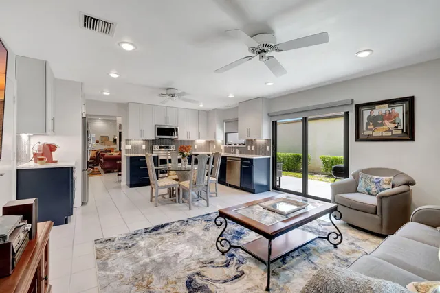 $389,500 | 1395 Northwest 23rd Lane, Delray Beach, FL 33445