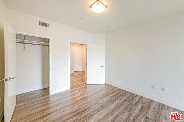 $2,900 | 1101 South Harvard Boulevard, Unit 303, Los Angeles, CA 90006