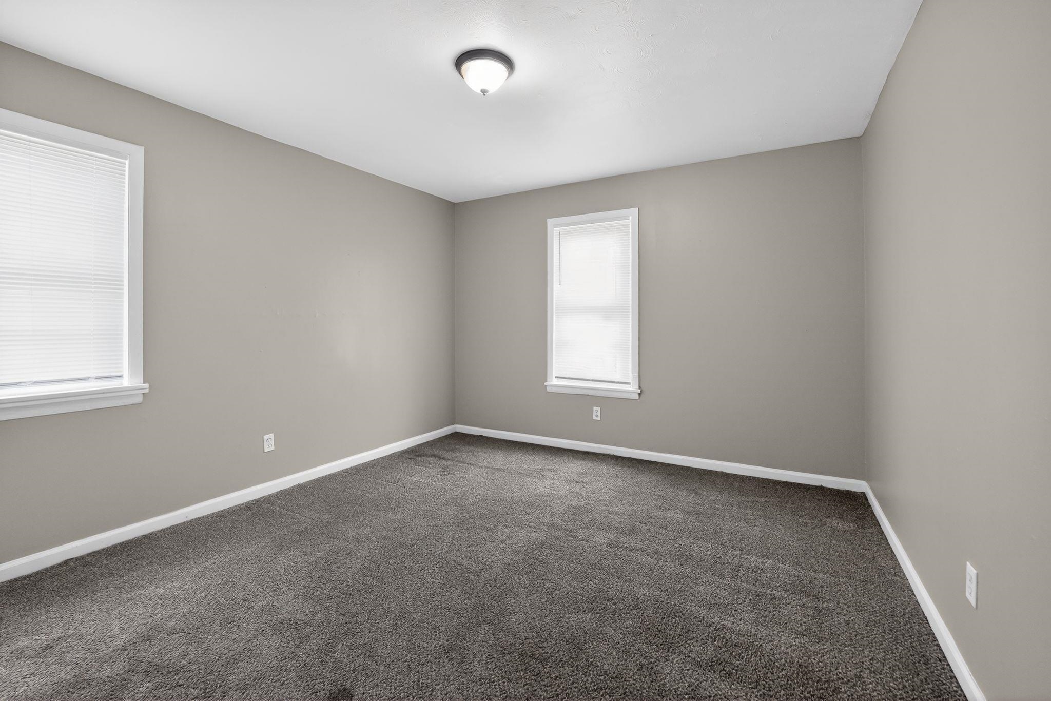 4553 Neely Road Memphis, TN 38109 - Photo 33 of 33 an empty room with a window