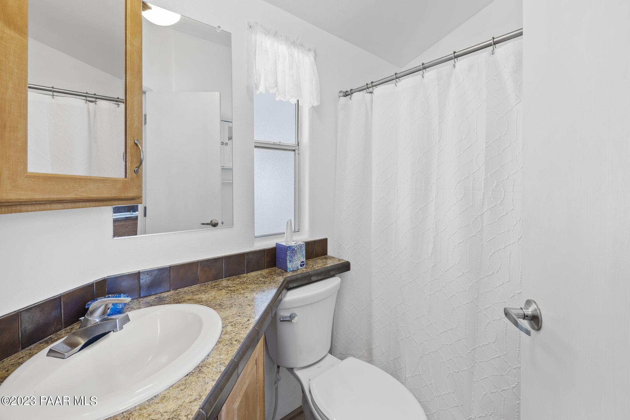 11250 East State Rte 69, Unit 176 Prescott Valley, AZ 86327 - Photo 20 of 28 Primary Bathroom