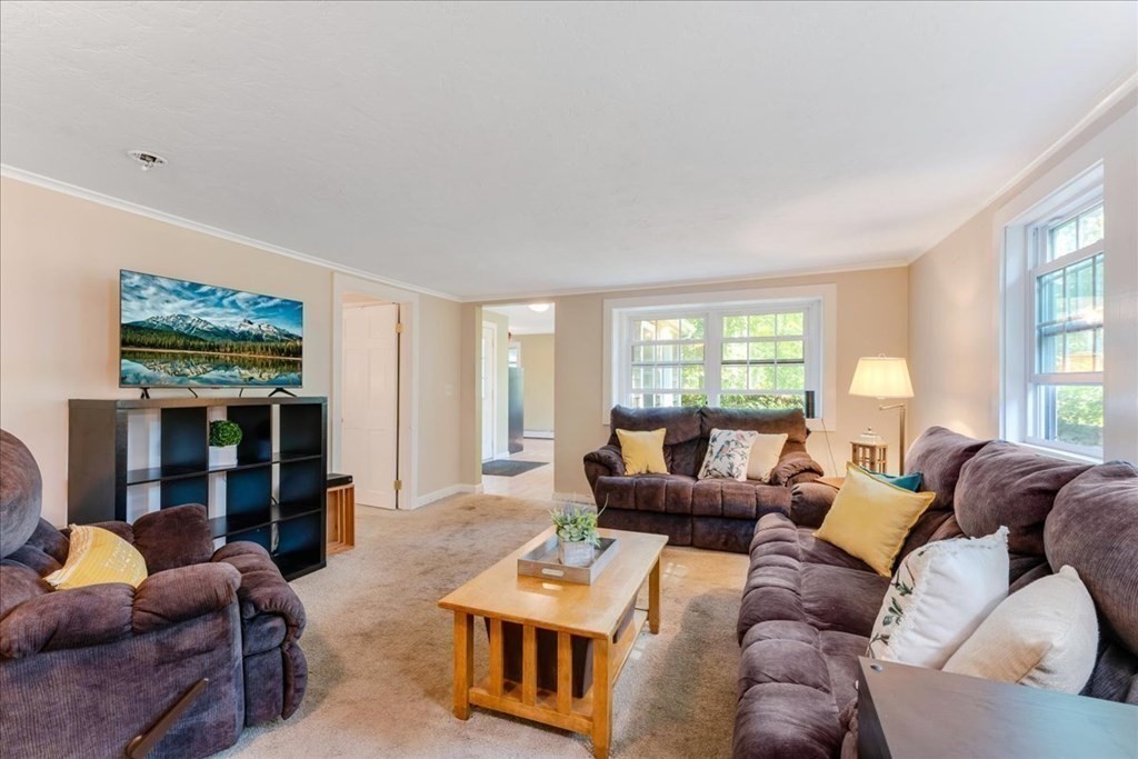 22 Spring Street Plympton, MA 02367 - Photo 12 of 36 Gallery Image 12