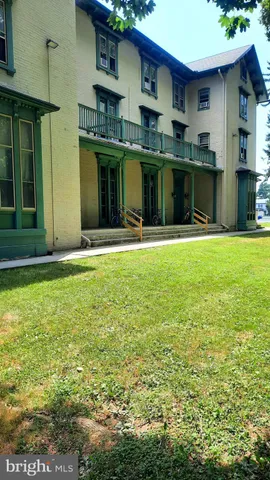 $1,195 | 12 South Filbert Street, Unit A9, Mechanicsburg, PA 17055