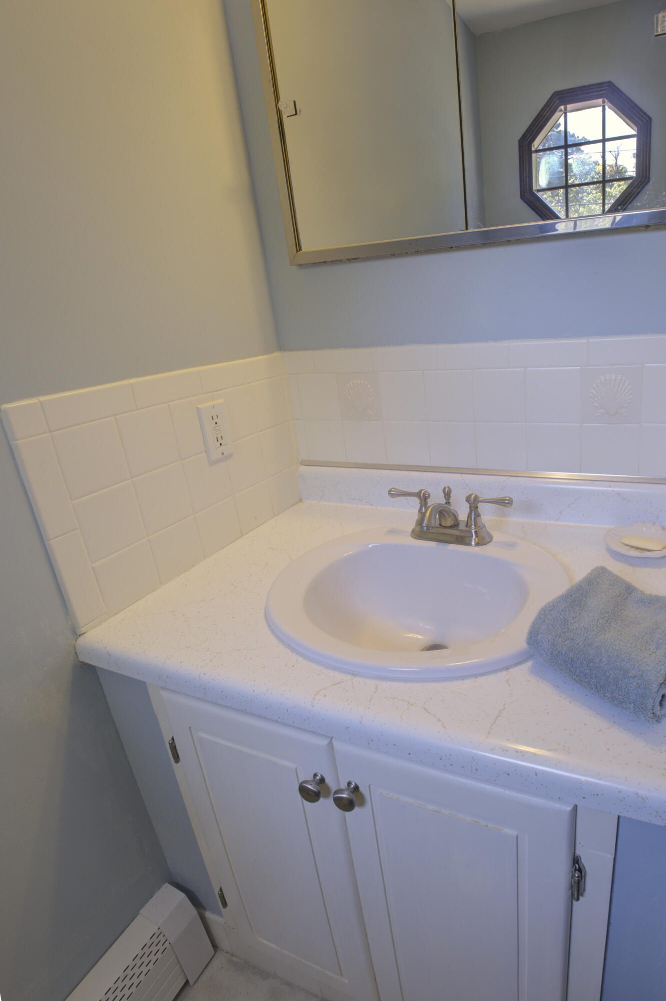 28 Cyprus Road South Dennis, MA 02660 - Photo 34 of 40 primary bath 1