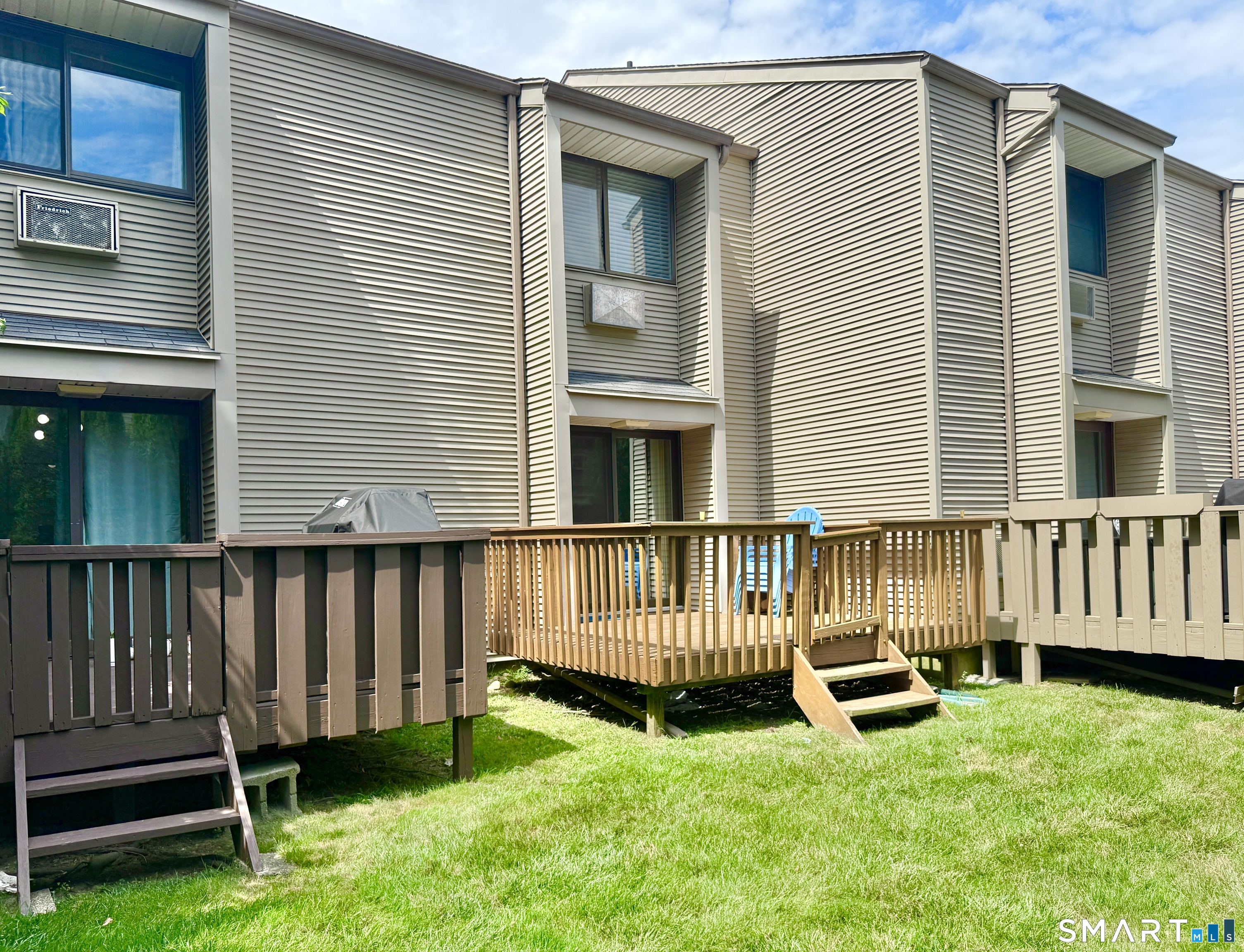168 Belltown Road, Unit 29 Stamford, CT 06905 - Photo 23 of 24 Gallery Image 23