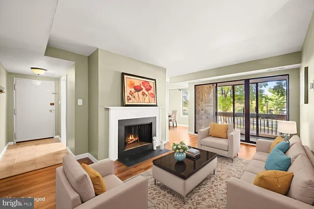 $189,000 | 10528 Cross Fox Lane, Unit C2, Columbia, MD 21044